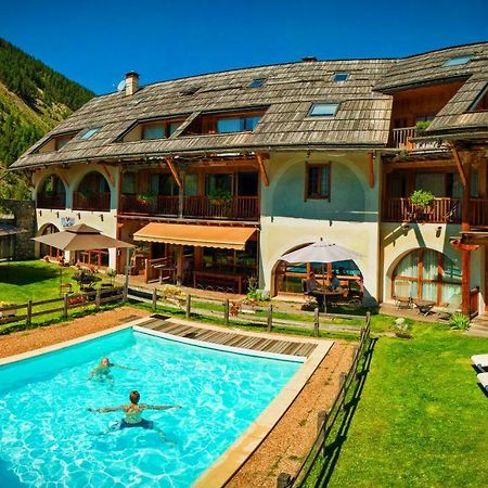 Hotel & Spa La Ferme De L'Izoard Arvieux Exteriör bild