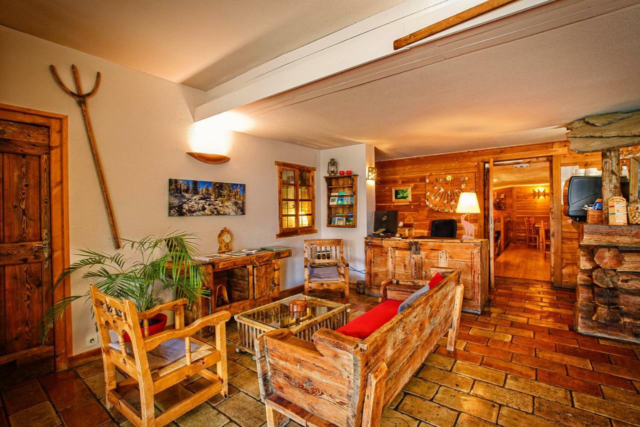 Hotel & Spa La Ferme De L'Izoard Arvieux Exteriör bild